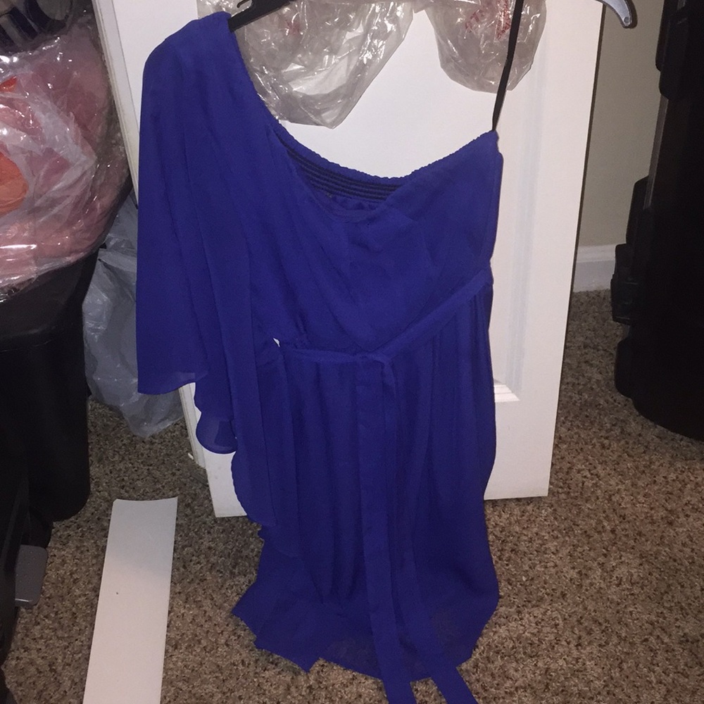 One sleeved cocktail dress